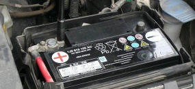 车打不着火怎么快速解决（汽车发动机打不着火怎么办）