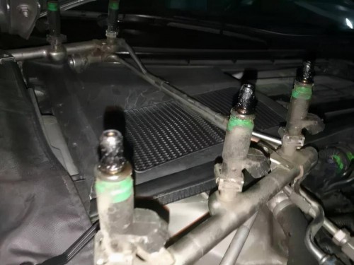 车打不着火怎么快速解决（汽车发动机打不着火怎么办）