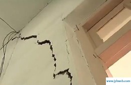 梦见上楼(梦见上楼梯有人拉了我一把上去了)