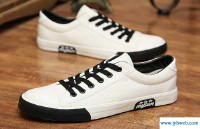 梦见别人送鞋(梦见别人送鞋子给自己穿)