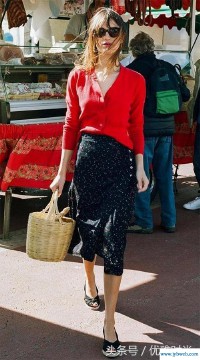 法国女人名字(法国女人名字翻译中文)