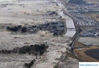 梦见地震海啸(梦见地震海啸火山爆发)