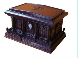 梦到骨灰盒(周公解梦女人做梦梦到骨灰盒)