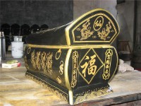 梦到骨灰盒(周公解梦女人做梦梦到骨灰盒)