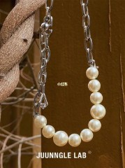 梦见珍珠项链(梦见珍珠项链断了撒了一地)