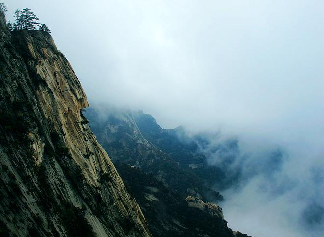 涕泗滂沱(涕泗滂沱的涕泗是什么意思)