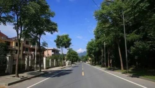 横拦竖挡的意思(横拦竖挡的意思和造句)