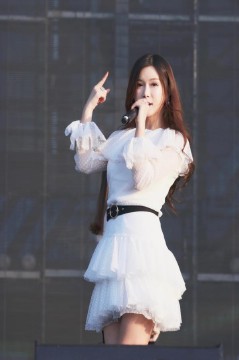 姜彦汐(姜彦希的微博)