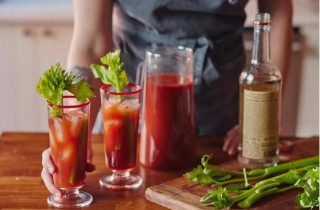 鸡尾酒的名字和寓意（冷门好听的酒名 ）