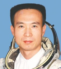 航天员的名字都有谁?( 神舟8号的宇航员是谁）