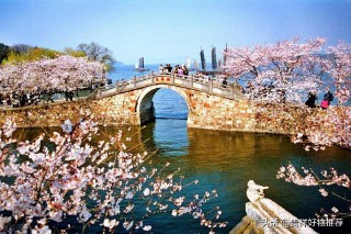 说不出的压抑和心累说说（短句心情不好 ）