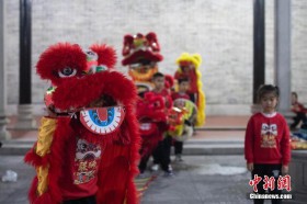 描写春节的诗句（迎新春古诗词的100首 ）