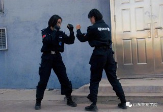 飒是什么意思形容人（ 气质很飒的女生给别人的感觉 ）