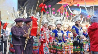 妇女节放假半天是法定假吗（ 38妇女节放假是法定的吗 ）