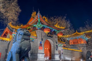 女人梦到火是财运吗（ 女人梦见火是什么意思有什么预兆 ）