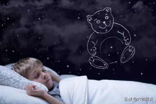 梦见母亲摔倒什么预兆（ 梦见老娘摔了一跤 ）