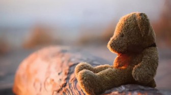 梦见掉门牙（门牙掉了预示什么意思）