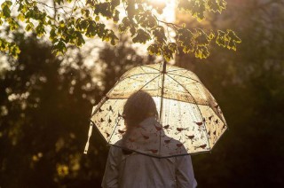 做梦梦见被追杀是什么意思（女生梦见被追杀在逃命）