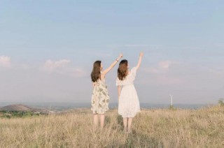 频繁梦到一个男人是怎么回事（ 多次梦到同一个男人 ）