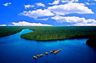 梦见家里发大水了是什么征兆（ 女人梦见发大水了是什么征兆 ）