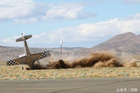 梦见飞机失事是什么预兆（ 梦到飞机失事在自己面前 ）