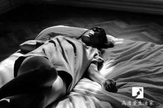 晚上睡觉做梦好不好（ 做梦吓醒了有什么征兆 ）