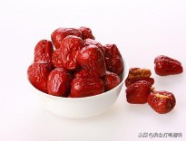 梦到鸡是什么意思（ 梦见得到了一只母鸡 ）