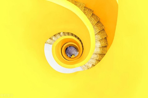 梦见下雨涨水是什么意思（ 梦见下大雨涨水怎么回事 ）