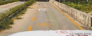 半坡起步定点停车技巧（科目二正确停车方法）