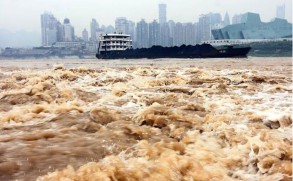 梦见世界末日在逃亡是什么意思（ 梦到灾难逃生什么寓意 ）