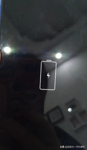 手机开不了机是怎么回事,怎么解决（手机开不了机怎么处理）