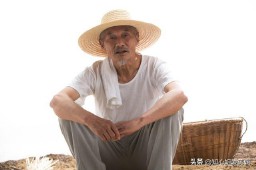 适合70—80岁的老年人的礼物（老年人必买的三样东西）