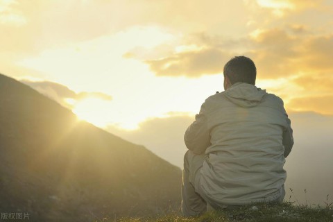 梦见自己会飞了是什么预兆（梦见自己飞可以控制高低）